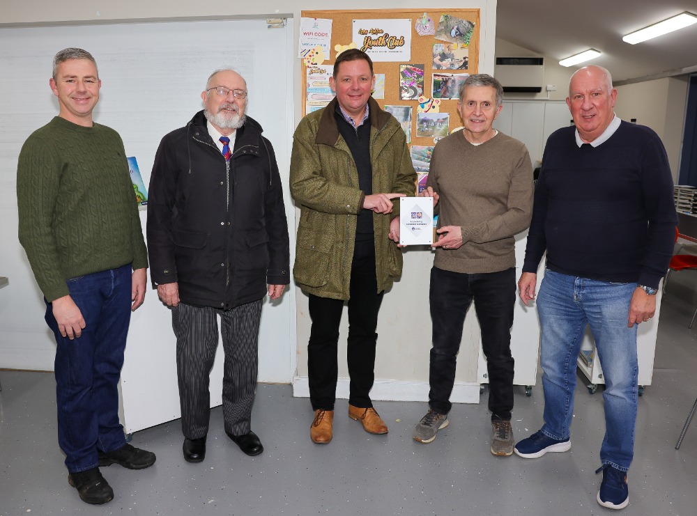 Somerset Masons grant Long Ashton Youth Club